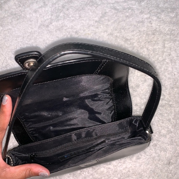 Kenneth Cole Reaction all Black Mini Bag with Keychain Y2K chic College gno cute - Picture 4 of 7